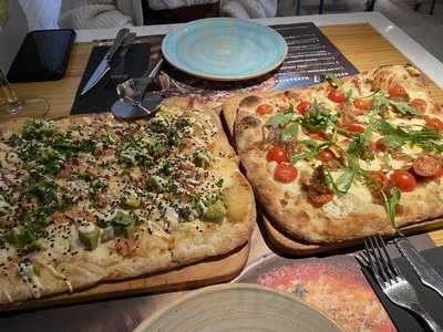 Kilómetros De Pizza Zurbano