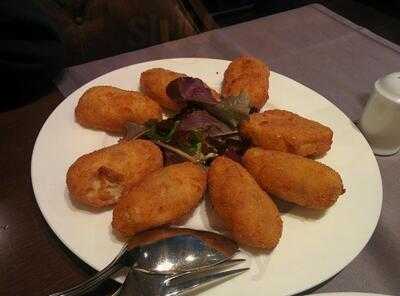 Claridge Hotel Restaurant