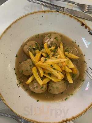 El Economato Salesas