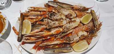 Círculo Marisqueria - Photo 7