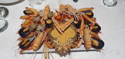 Círculo Marisqueria - Photo 8