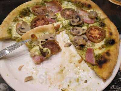 Trattoria Pizzeria Romolo 2