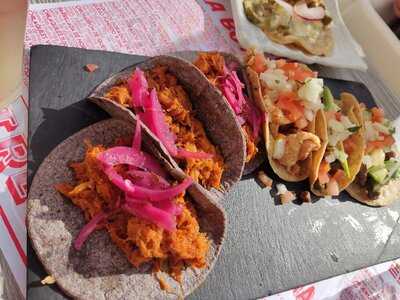 María Bonita Río Tacobar