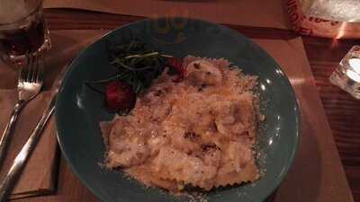 Rhino Wild Bar & Bistro