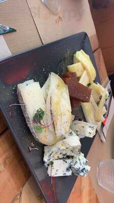 Golden Bar Restaurant