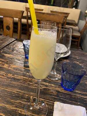 Acqua In Bocca Trattoria