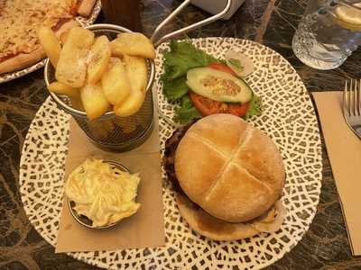 Restaurante El Colonial