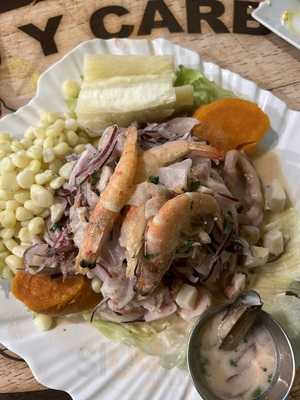 Pollo Y Carbón