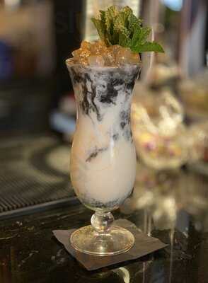 Farándula Fearless Bar