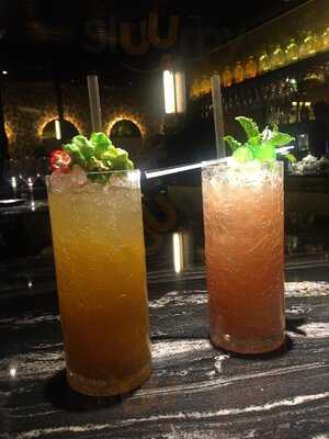 Farándula Fearless Bar