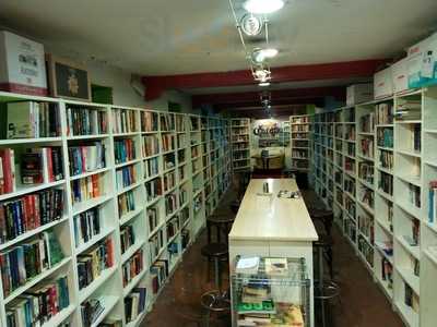 J&j Books And Coffee