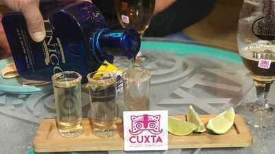 Cuxta Antojitos-beer & Shop