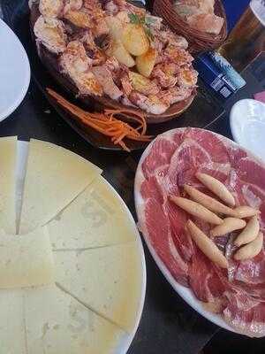 Plaza De Santa Ana 3