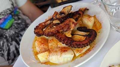 Taberna - Restaurante El Capataz