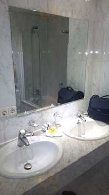 Aparthotel Gran Via 65