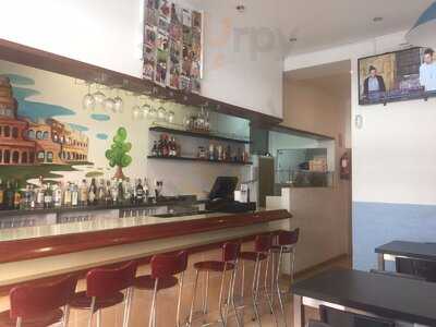 El Coliseo Cafe Pizzeria
