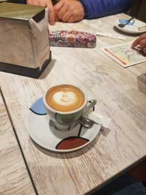 Priorite Art Coffee Shop