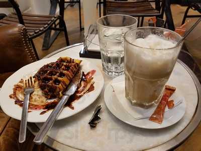 Pelican Rouge Belgian Coffee Shop