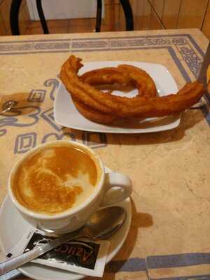 Churreria Chocolateria La Encarnita