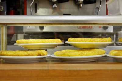 Bar Lozano - Photo 8