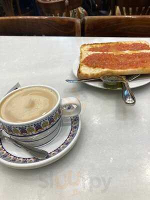 Taberna Los Cuatro Robles - Photo 8