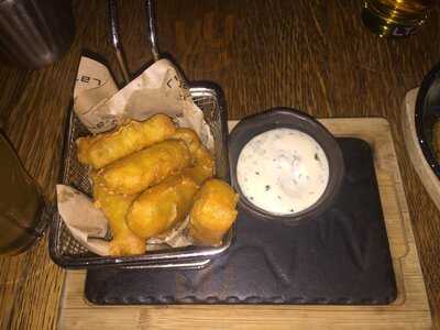 Lateral Castellana 42