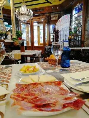 Mirador Del Arco De Cuchilleros