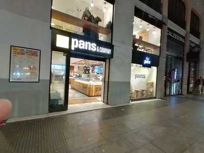 Pans Y Company