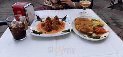 El Piornal Y Meson Caribe