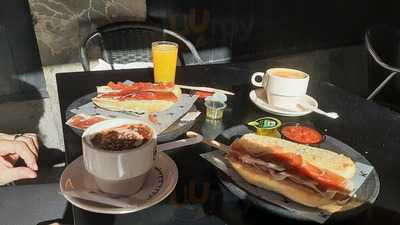 Cervecería 100 Montaditos