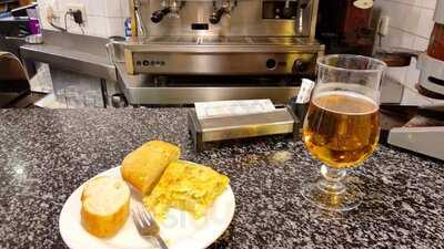 Mola Cuatro Cervecería Restaurante