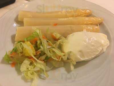 Mola Cuatro Cervecería Restaurante