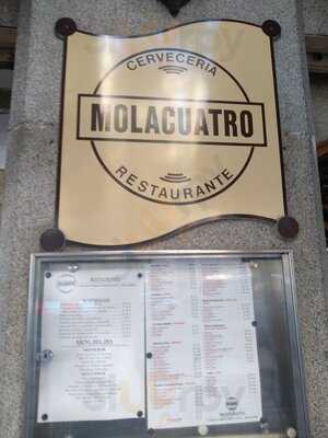 Mola Cuatro Cervecería Restaurante
