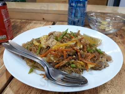 Casa Bora Comida Filipina