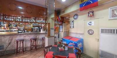 Luijo's Bar
