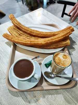 Churreria El Raton Y El Gato