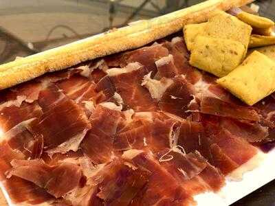 La Charcuteria De Santa Ana