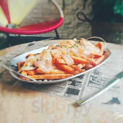 Restaurante Llega Y Pon