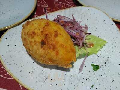 Tayta Chicken Grill & Wok