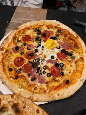 Pizzeria Restaurante La Plaza