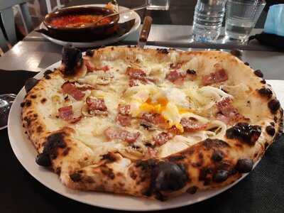 Luigi Cuciniello Pizzeria