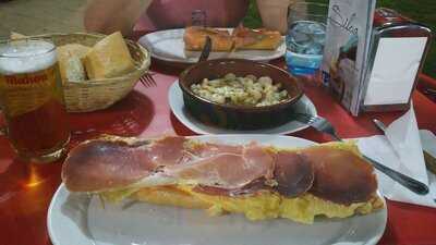 Cafetería Cervecería Silva