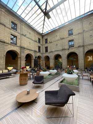 El Claustro De Los Agustinos