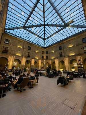 El Claustro De Los Agustinos