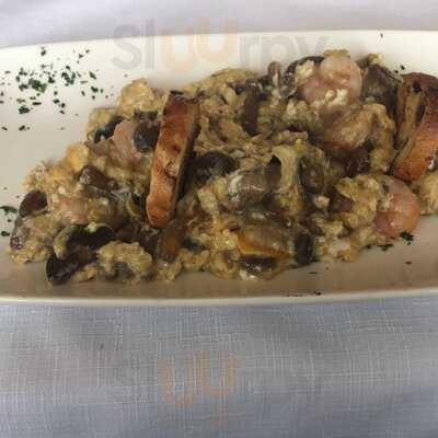 Hacienda Los Robles Restaurante