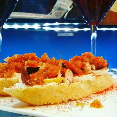 Pincho De Pulpo En La Lola