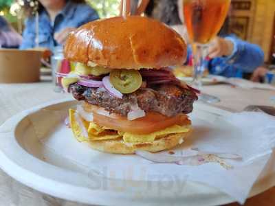 Mombasa Colonial Tabern