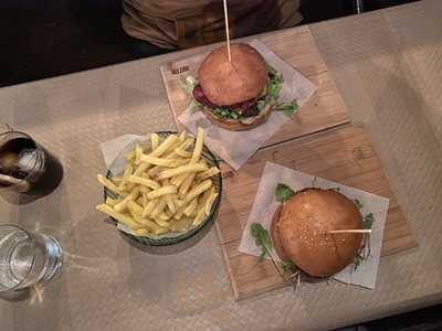 Mombasa Colonial Tabern