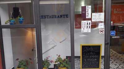 Asador De Pollos Marqués De Zafra