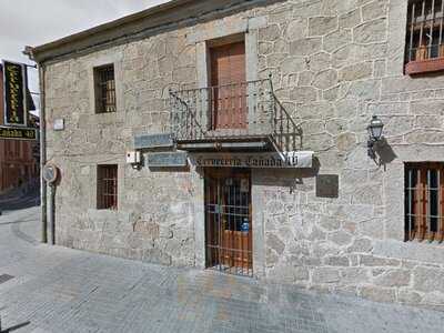 Cerveceria Canada 49